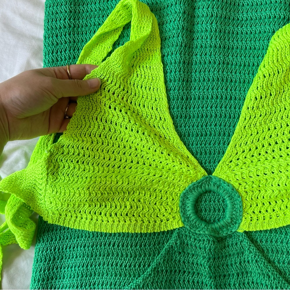 Green O-ring Knitted Cut out Dress - Picture 8 of 8